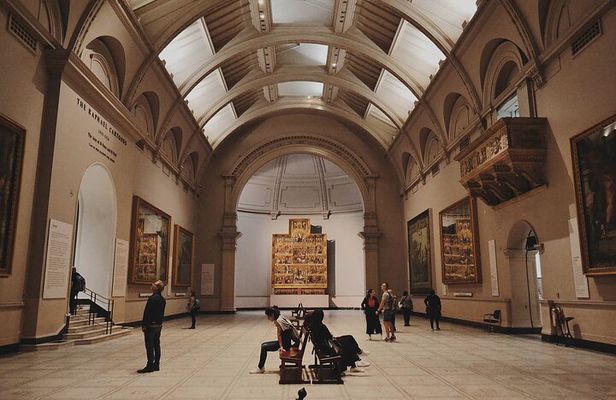 Private Tour, Highlights of the Victoria&Albert Museum