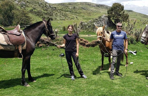 Private Horseback Riding Tour around Sacsayhuaman