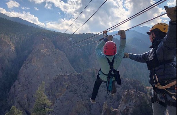 Woods Course Zipline Tour in Seven Falls