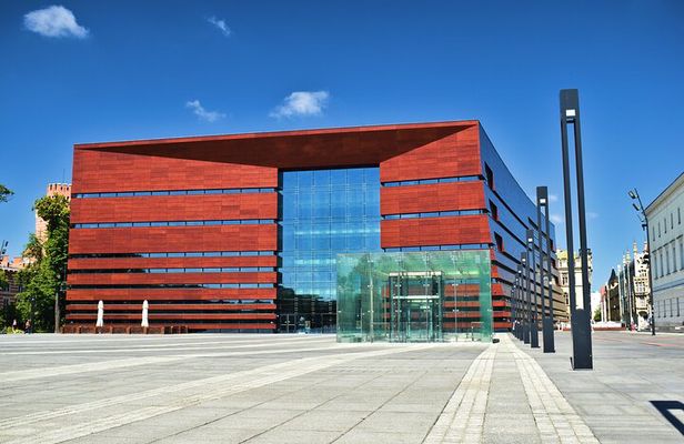 Explore Wroclaw in 60 minutes with a Local