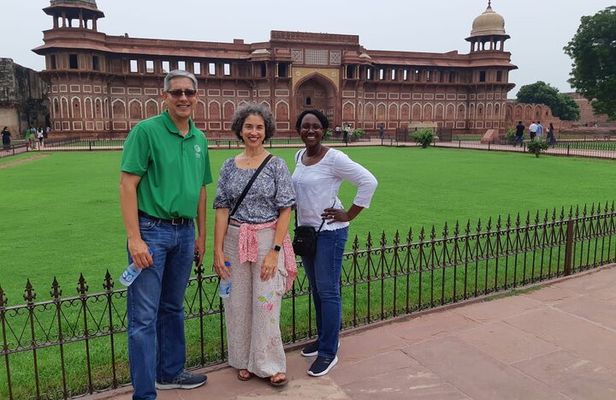 From Agra : Private Taj Mahal Agra Tour With Fatehpur Sikri