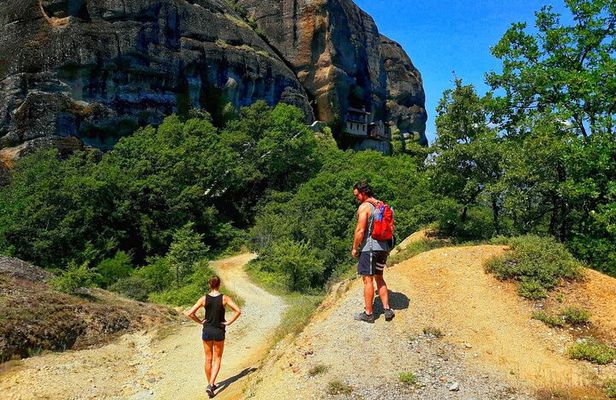 Hiking Meteora Tour