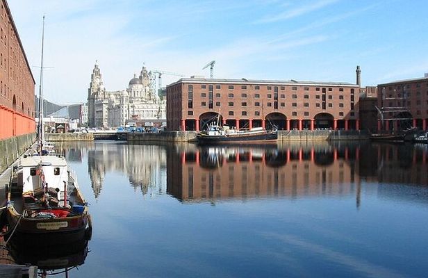 Liverpool Private City Tour and Chester City