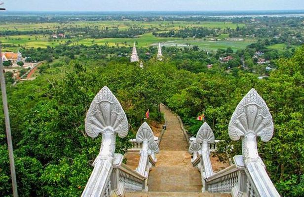 Full-Day Discover Oudong Mountain-Former Capital City & Phnom Penh City Tours