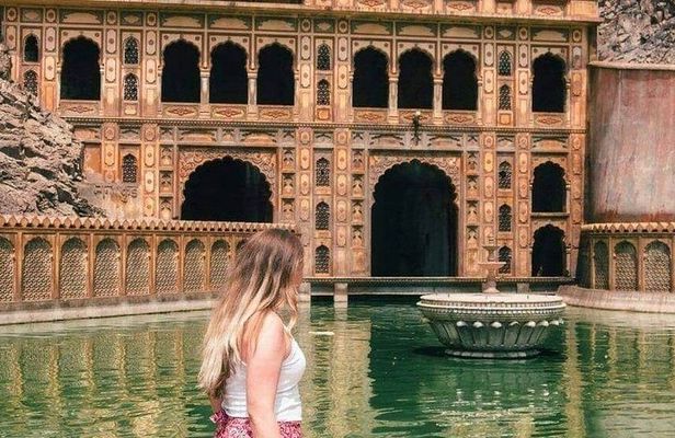 Private 4-Day Golden Triangle Tour with Ranthambore Tiger Safari