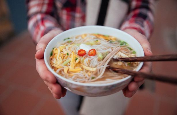 The 10 Tastings of Hoi An: Private Street Food Tour 