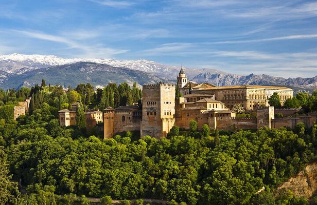 Alhambra Skip the Line Premium Guided Tour