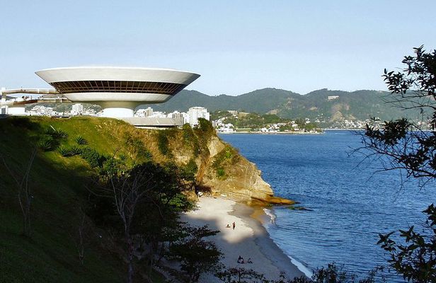 The Architecture of Niemeyer - The Niemeyer Path in Niteroi