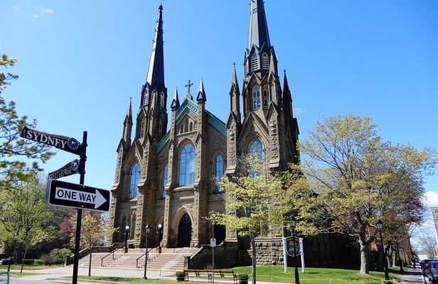 Small Group Walking Tour of Charlottetown Prince Edward Island