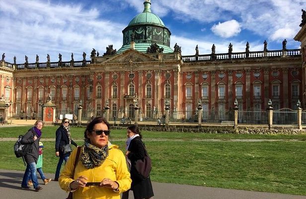 City and Palaces Tour Potsdam - Stadt- und Schloesserrundfahrt Potsdam
