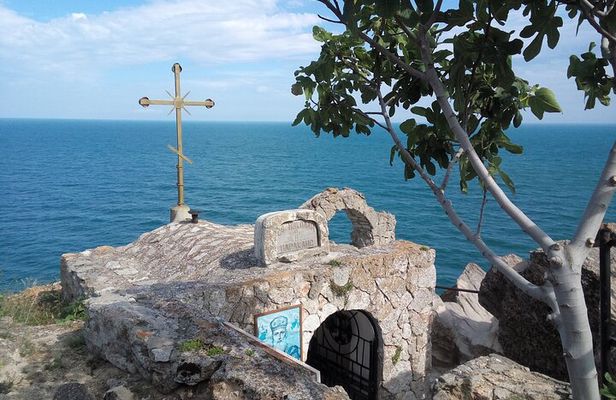 Full-Day Private Sightseeing Tour to the North of Varna