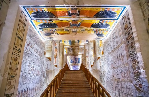 Private Valley of the Kings and Queen Hatshepsut Karnak wi/Lunch