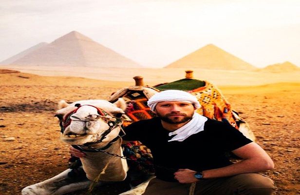 2 Days Giza and Cairo City Tour with Camel Ride 