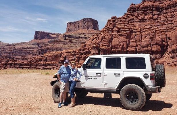 Canyonlands National Park Backcountry 4x4 Adventure from Moab