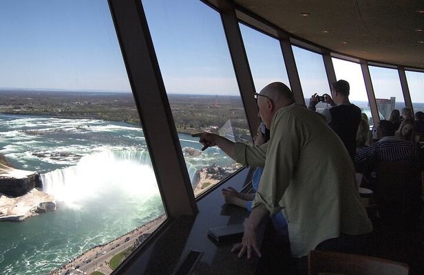 Lunch atop the Skylon Tower+Maple Syrup & Chocolate Factory Tour!