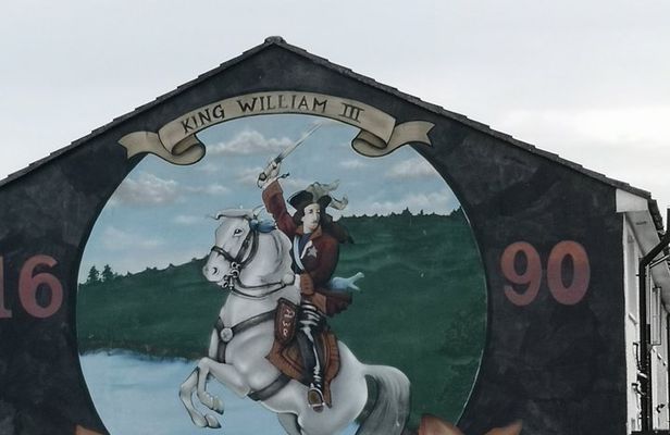 Belfast black taxi tours