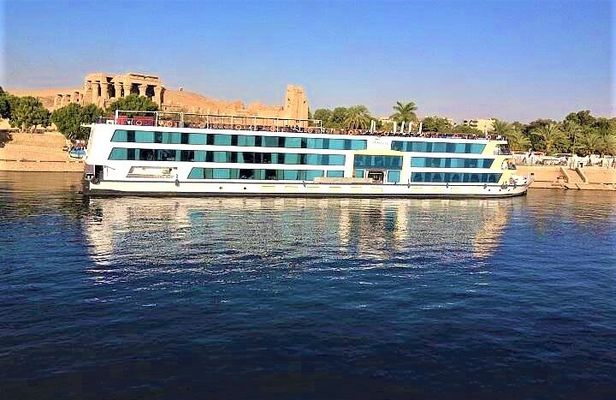 Nile Cruise Luxor to Aswan 4 Nights 5 Days from Hurghada w/ Private Sightseeing