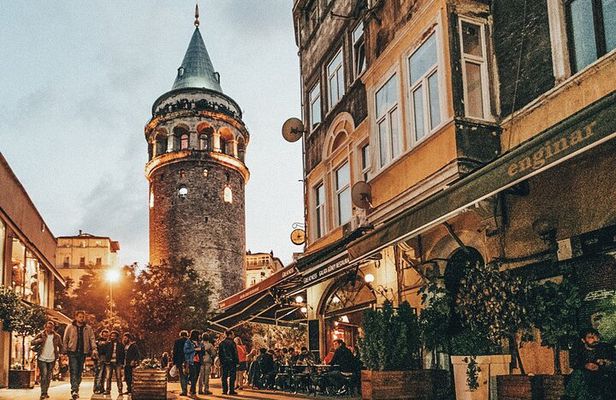 Private Night Tour in Istanbul with Friendly Local Guide