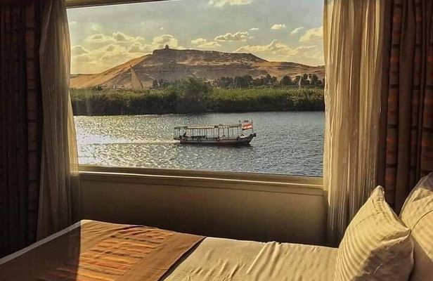 Amazing Sailing Nile cruise from Luxor for 2 Nights