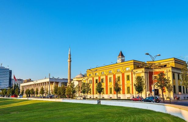 Tirana Walking Tour & Cable Car to Mount Dajti