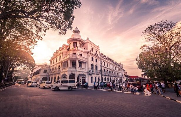 Private Day Trip to Kandy from Colombo