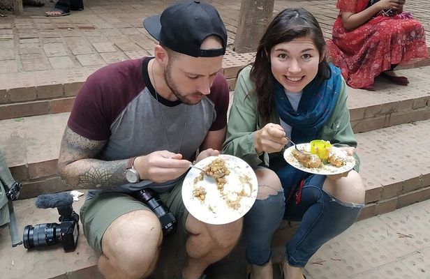 Food Tour in Dhaka : Taste the Best Foods of Dhaka