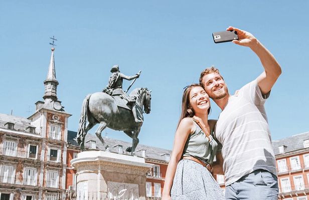 Private Madrid Bike Tour with Friendly Local Guide