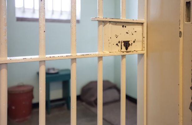 Full Day Private Walk to Freedom & Robben Island