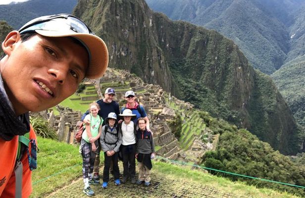 Sacred Valley and Machu Picchu 2-Day Tour