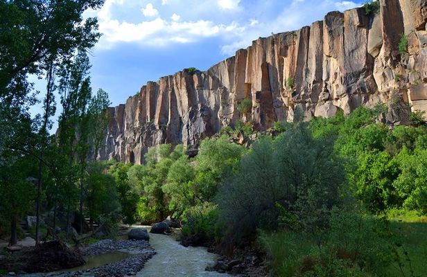 Full-Day Tour in Cappadocia with Ihlara Hiking and Underground City