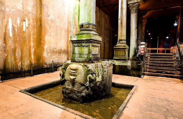 Basilica Cistern Small Group, Live Guide. w/Skip-the-Line Ticket