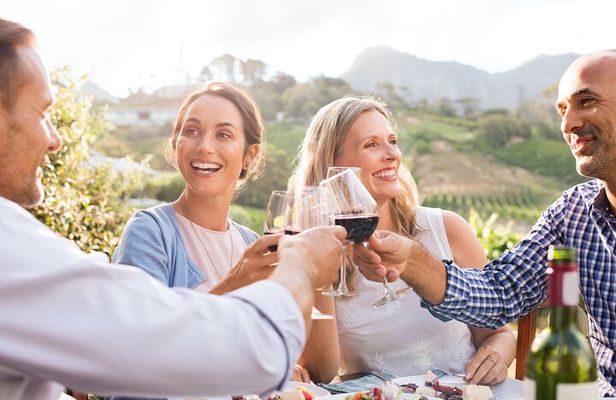 Luxury Hunter Valley Wildlife & Wine Tasting Tour from Sydney