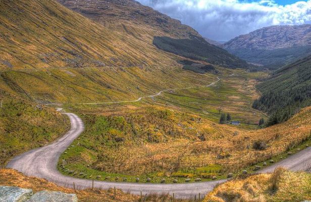 Highland Lochs, Glens & Castles Small Group Tour from Edinburgh