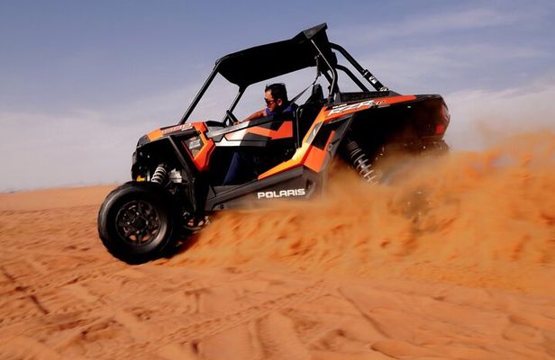 Dubai Buggy Tour in red sands and Desert Safari