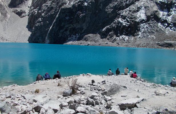 Full-Day Private Tour to Laguna 69