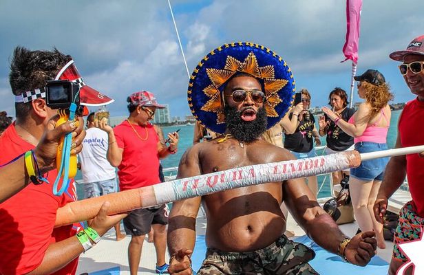 Adults only Hip Hop Sessions Boat Party Cancun