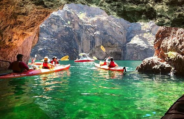 Grand Canyon Helicopter Flight with Emerald Cave Kayak Tour