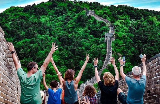 Beijing Private Day Tour: Mutianyu Great Wall and Summer Palace