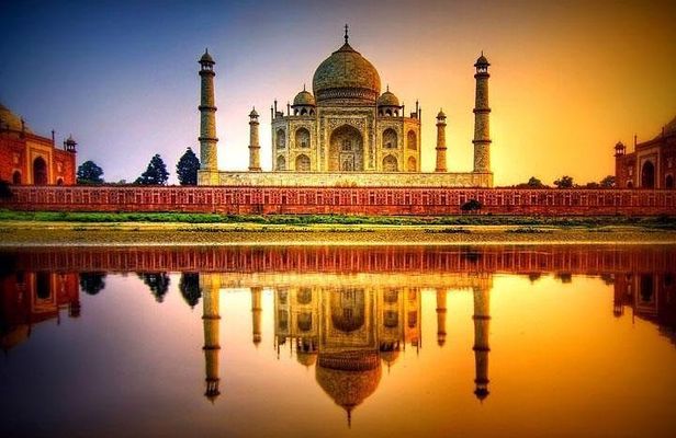 6 Days Golden Triangle Tour with Udaipur(Delhi Agra Jaipur Udaipur Tour)