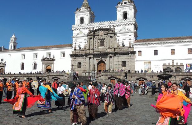 3-Days Layover Stay in Quito