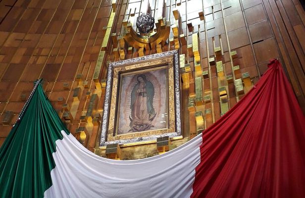 Teotihuacan y Basilica de Guadalupe Private Tour