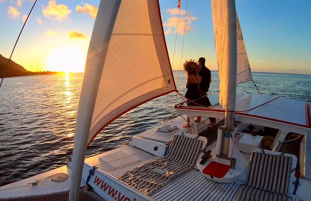 PRIVATE Sunset Cruise : Moorea Sailing on a Catamaran named Taboo