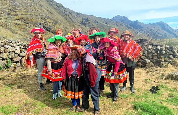 Lares Trek to Machu Picchu 4 days with Panoramic Train