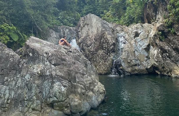 Full-Day Tinajas Hiking to El Yunque Rainforest with Transport