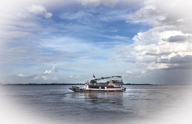 Phnom Penh to Siem Reap Cruise/road tour or Siem Reap/Phnom Penh