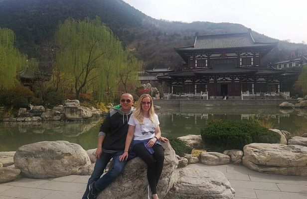 One Day Private Trip to Terracotta Army and Huaqing Palace