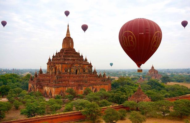 Balloons Over Bagan