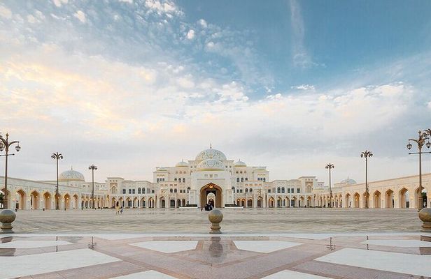 Private Abu Dhabi City Tour with Qasr Al Watan from Abu Dhabi