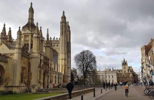 Tangential Cambridge: Group Walking Tour of Sights and Highlights