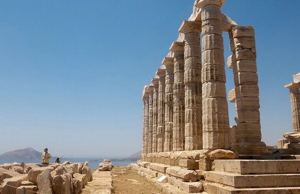 Private Tour at Cape Sounio, Lake Vouliagmeni & Athenian Riviera